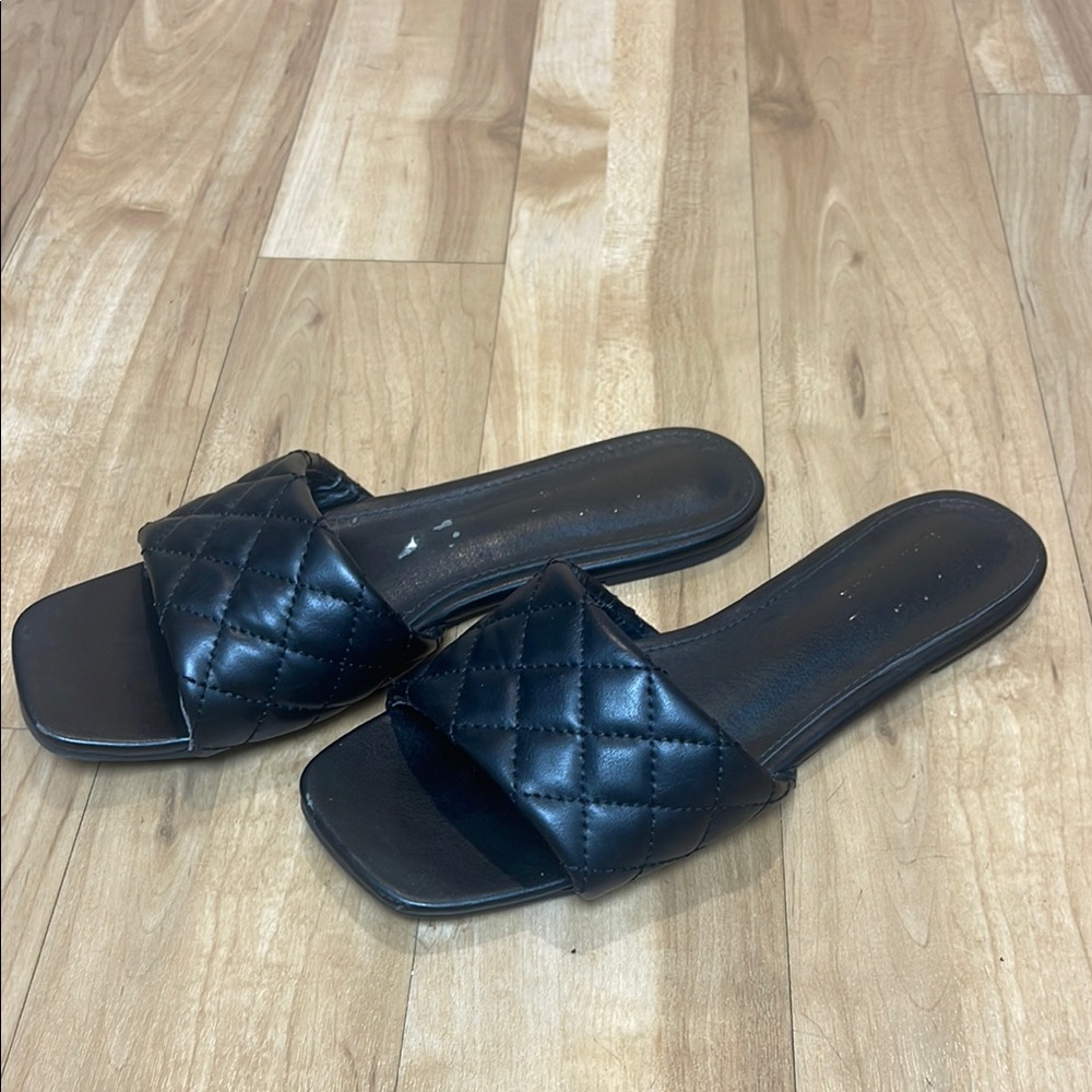 Black Quilted Open-Toe Sandals - Picture 5 of 6